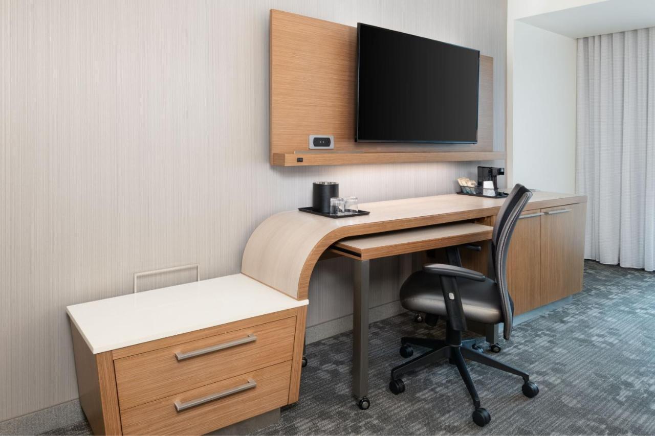 Courtyard By Marriott Atlanta Alpharetta/Avalon Area Hotel Luaran gambar