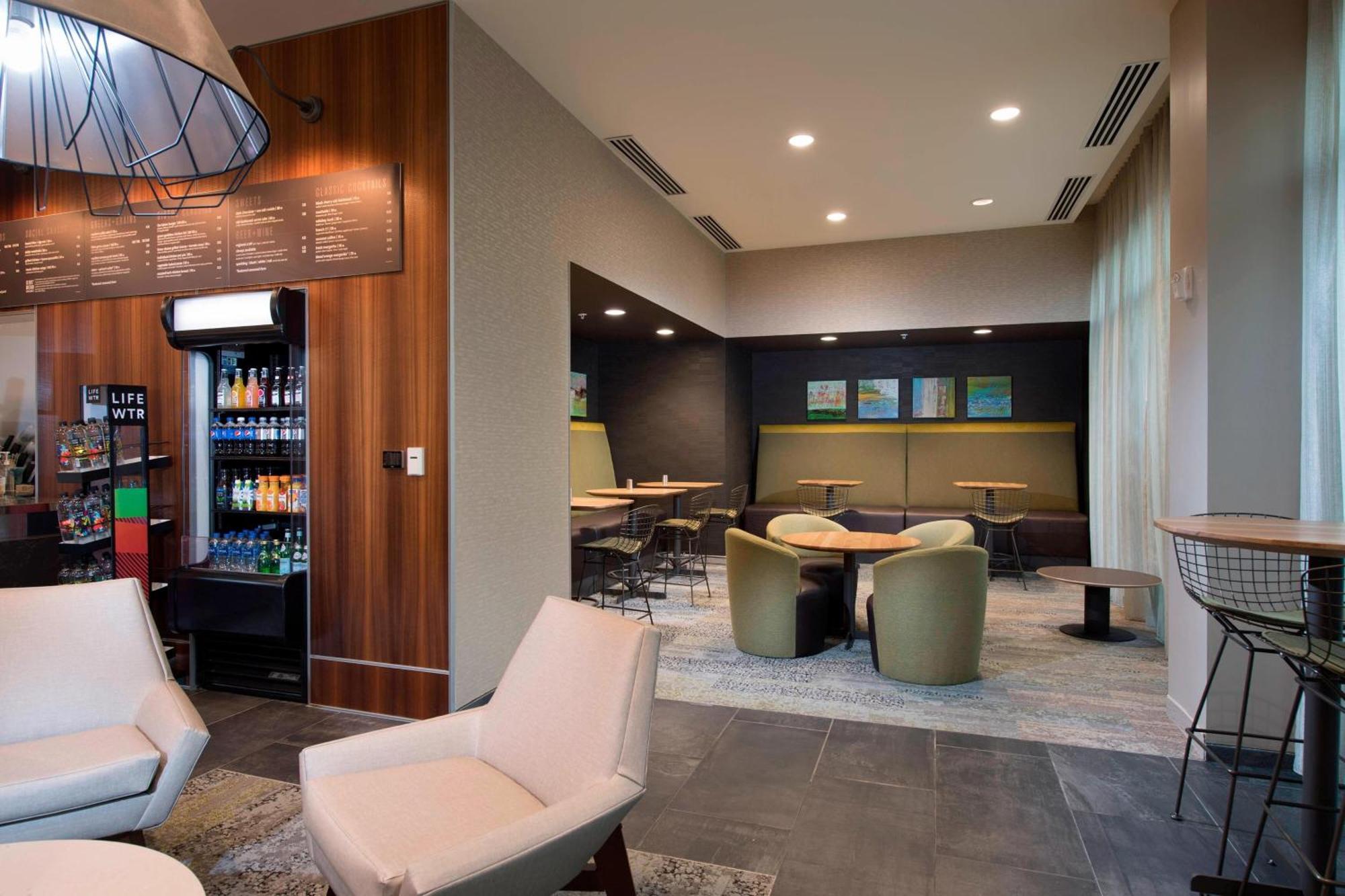 Courtyard By Marriott Atlanta Alpharetta/Avalon Area Hotel Luaran gambar
