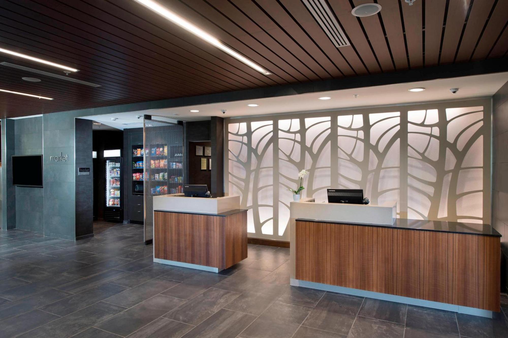 Courtyard By Marriott Atlanta Alpharetta/Avalon Area Hotel Luaran gambar